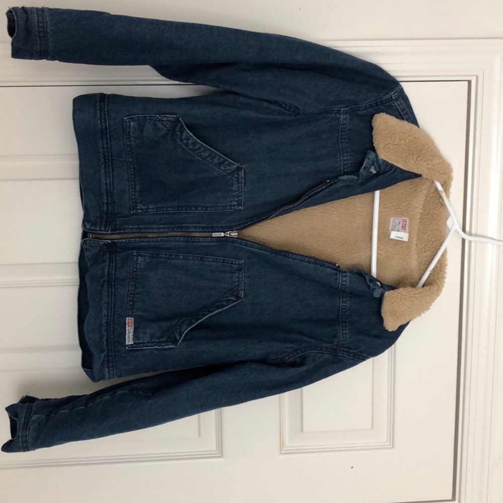 Levi’s women’s coat with Sherpa lining